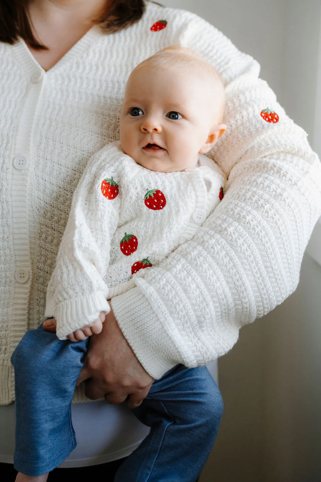 Cardigan fraise - blanc - Image 6