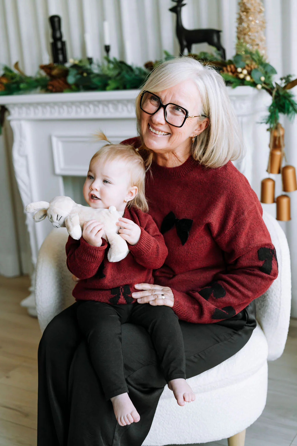 Chandail à boucles - cerise noir - Image 7