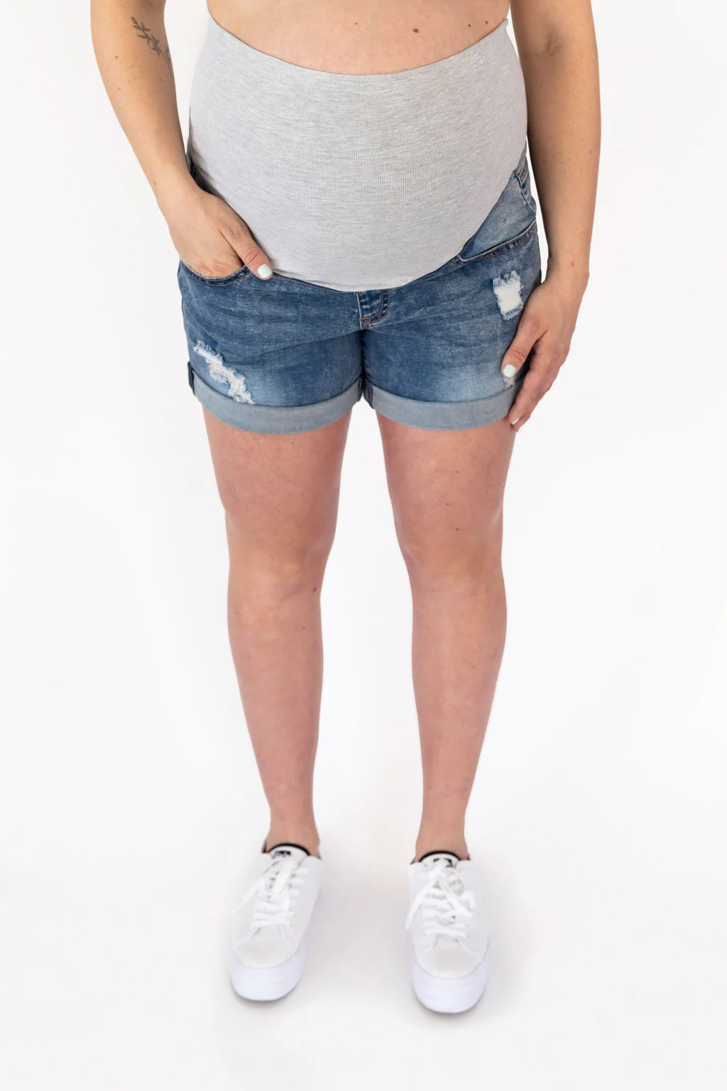 Shorts délavés avec trous - denim - Image 7