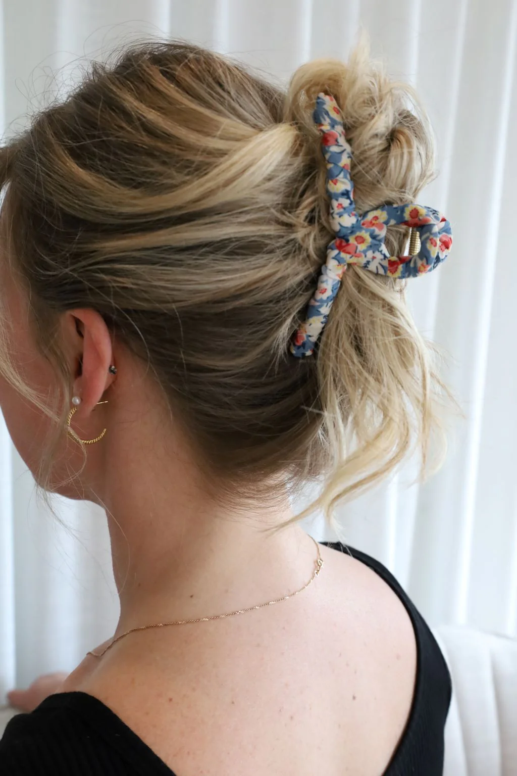 TRIO: 2 pinces & mini chouchou - bleu floral - Image 3